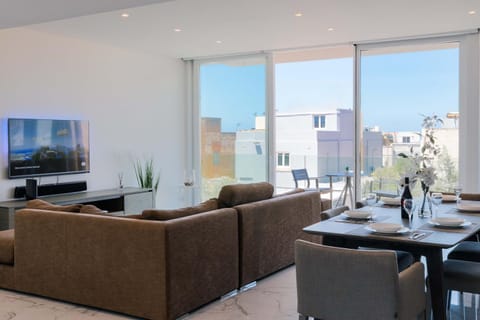 Villa Ixoria Unit 2 w Rooftop Pool by Arco Collection Villa in Saint Julians