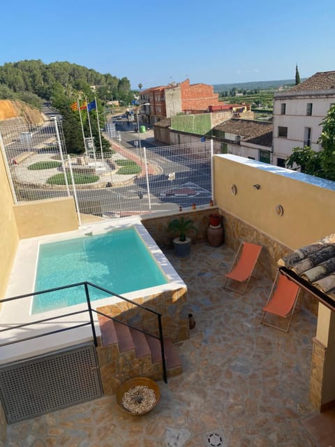 Patio, Pool view, Swimming pool