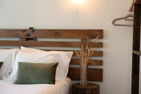 Fountain Retreat I Pool, Jacuzzi & Sports Escape Villa in Viana do Castelo District