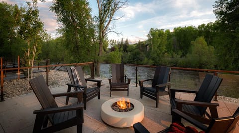Natural landscape, Seating area