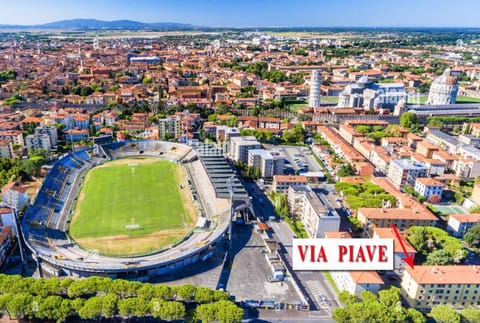 Nearby landmark, Day, Neighbourhood, Natural landscape, Bird's eye view, City view, Location