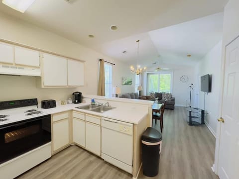 Great 2BR condo at River Oaks Apartment in Carolina Forest