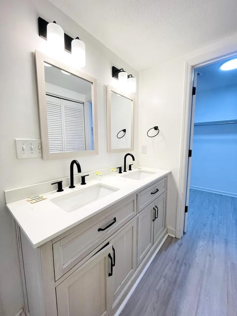 Breeze away beach cottage North Myrtle Beach House in Atlantic Beach