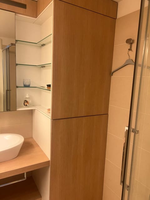 Cosy studio piscine eze bord de mer Apartment in Eze