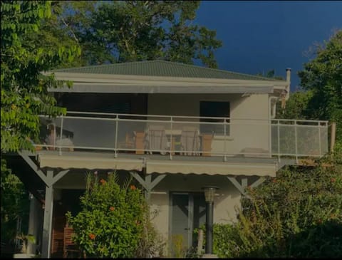 Property building, Day, Garden, View (from property/room), Balcony/Terrace, Sea view