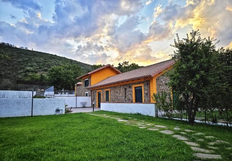 Property building, Garden