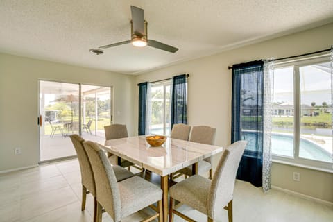 Dining area, Pool view