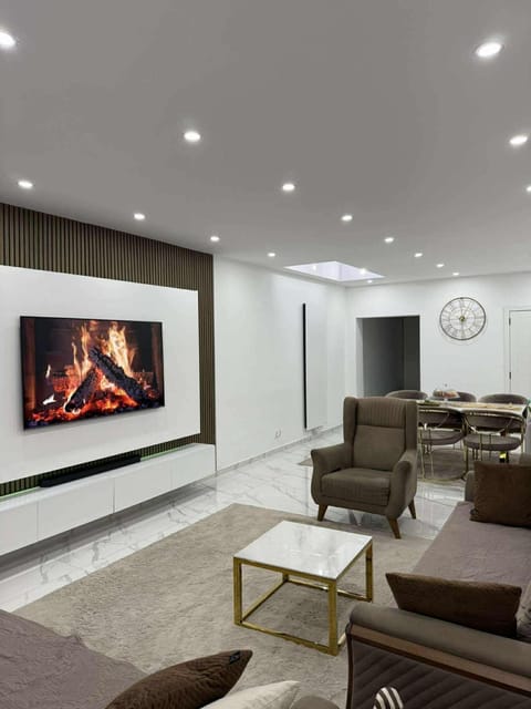 House for TOMMORLAND 700 m in Boom 2850 House in Flanders