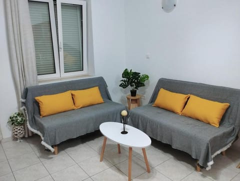 Living room, air conditioner