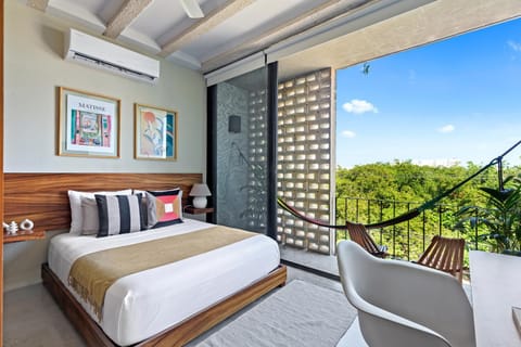 Bed, Balcony/Terrace, Seating area