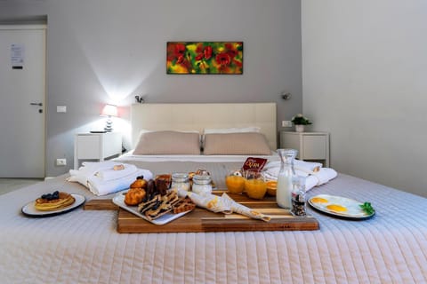 Decorative detail, Breakfast, Continental breakfast, Italian breakfast, American breakfast