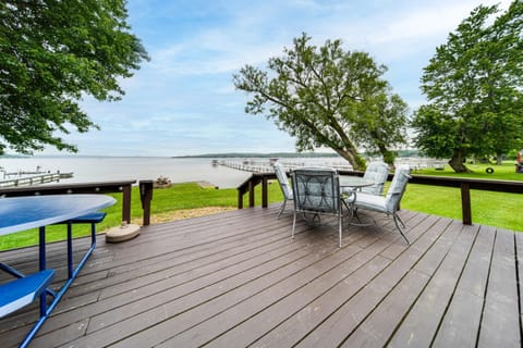 Waterfront Chautauqua Lake Home with Deck and Grill! House in Allegheny River