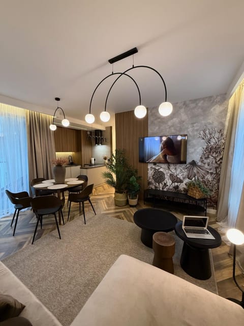 Family & Business Sauna Apartments Baltic Horizon No 2 PREMIUM SPA - 3 Bedroom with Private Sauna, Jacuzzi, Rooftop Gym & Panoramic Terrace, Balcony, Underground Garage Apartment in Gdansk