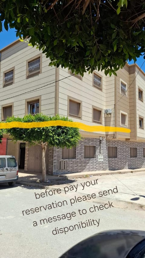 Property building, Neighbourhood, Street view, Parking