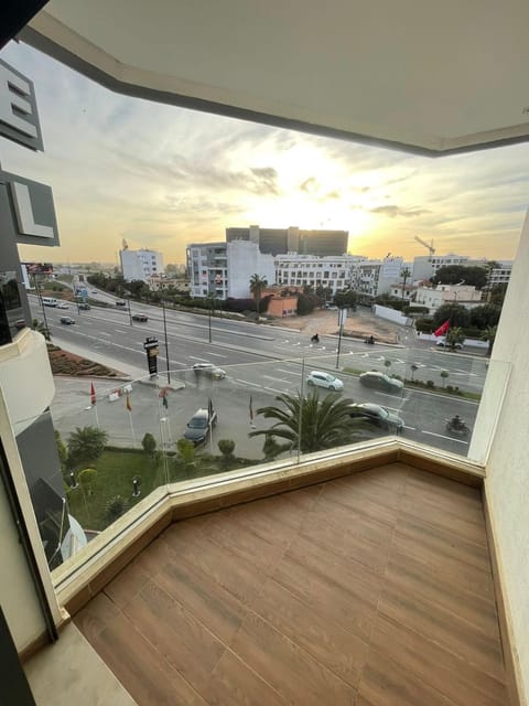 Property building, Neighbourhood, View (from property/room), Balcony/Terrace, City view, Street view