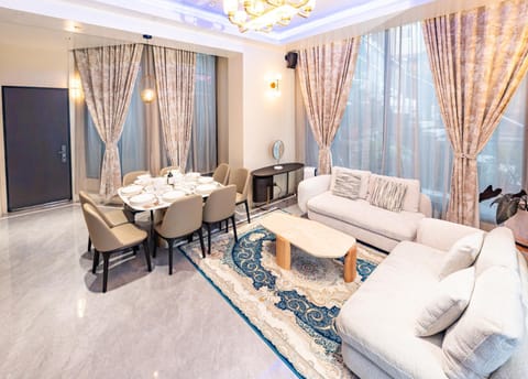 Living room, Dining area