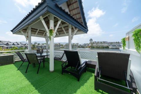 Patio, View (from property/room), Balcony/Terrace