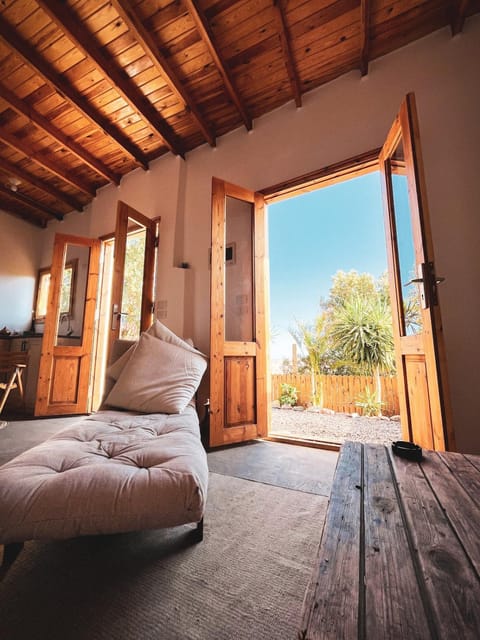 View (from property/room), Balcony/Terrace, Living room