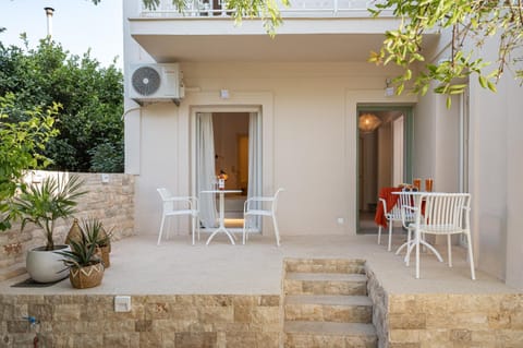 Property building, Balcony/Terrace