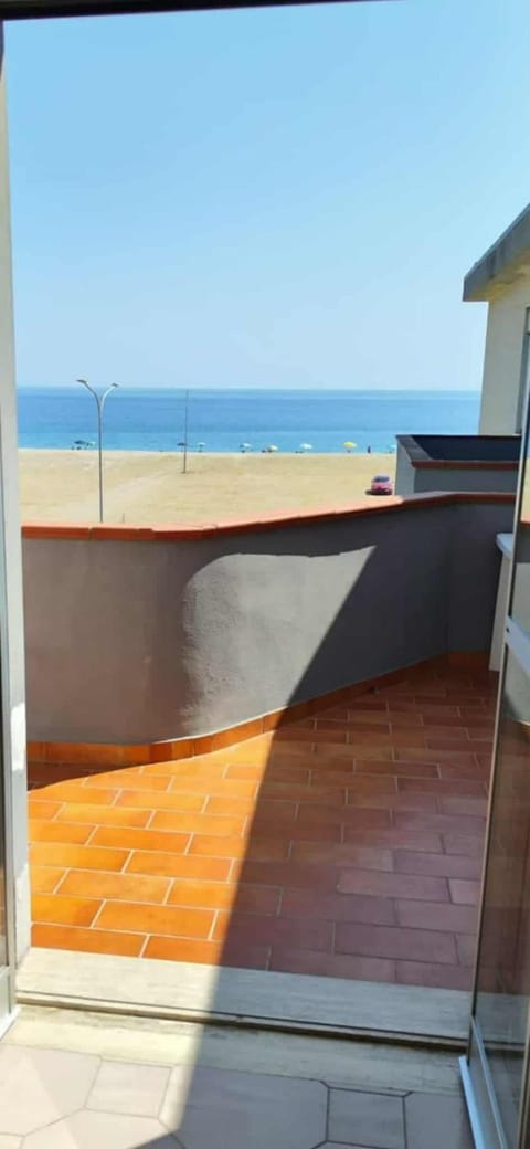 Day, View (from property/room), Balcony/Terrace, Sea view