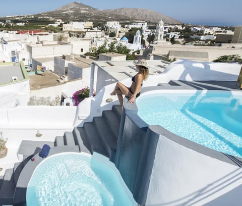 Swimming pool, Location