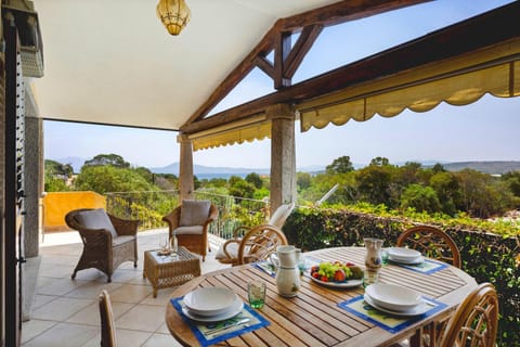 Balcony/Terrace, Dining area, Garden view, Sea view