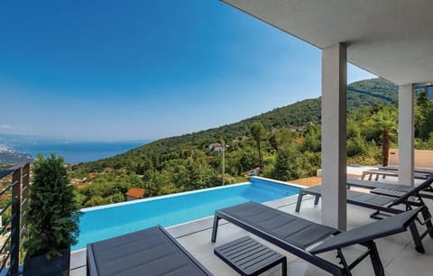 Balcony/Terrace, Swimming pool