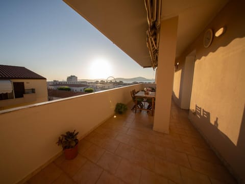 Patio, Balcony/Terrace