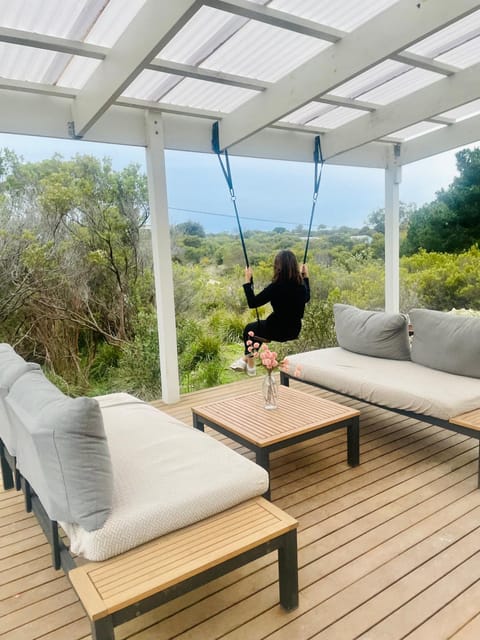 Patio, Day, Natural landscape, Garden, View (from property/room), Balcony/Terrace, Seating area, Garden view
