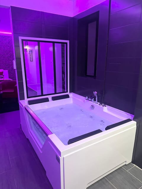 Évasion romantique love & spa secteur Thionville Luxembourg Apartment in Thionville