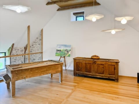 Table tennis
