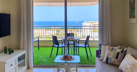View (from property/room), Balcony/Terrace, Sea view