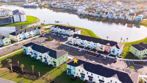 Caribbean Summer - Serene Patio House in Bay Lake