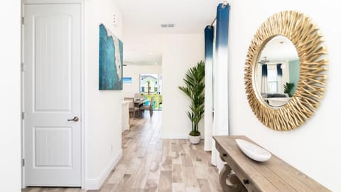 Caribbean Summer - Serene Patio House in Bay Lake