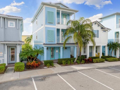 Frankly Fintastic - Happy Days House in Bay Lake