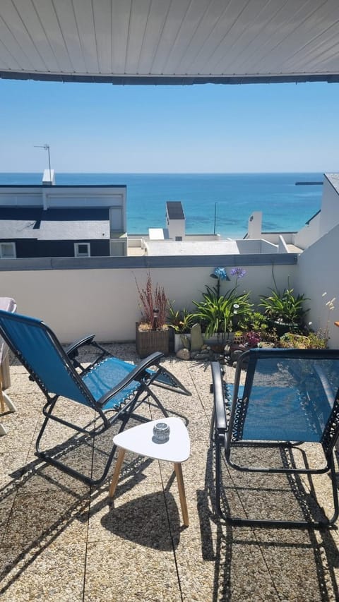 Ocean view triplex studio Apartment in Finistere