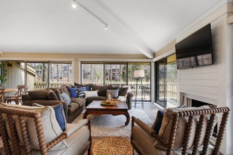 Abbey Springs - Private Community & Amenities House in Fontana-On-Geneva Lake