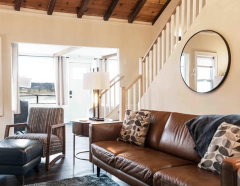 Como Cabin - Action Packed 4 BDR with Guest Home Cabin in Wisconsin