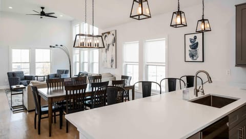 Como Collection - 2 Homes 2 Lakes 1 Rental House in Wisconsin