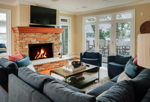 Island Getaway on Delavan Lake House in Wisconsin