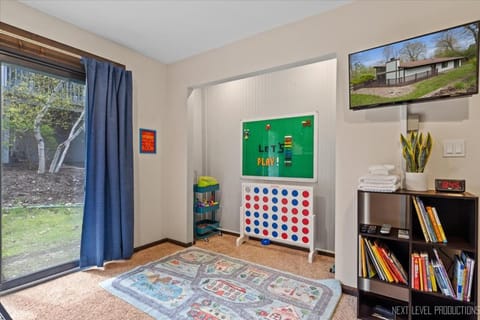 Game Lovers Getaway In Abbey Springs with Golf Cart House in Fontana-On-Geneva Lake