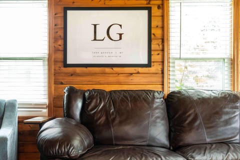 Pet Friendly Lake Geneva Getaway for 6 House in Lake Geneva