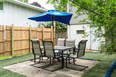 Pet Friendly Lake Geneva Getaway for 6 House in Lake Geneva