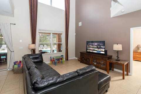 Ohana House - Fun in the Sun House in Loughman