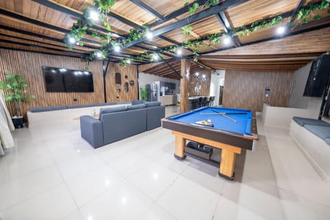 Communal lounge/ TV room, Billiard, TV and multimedia, Living room