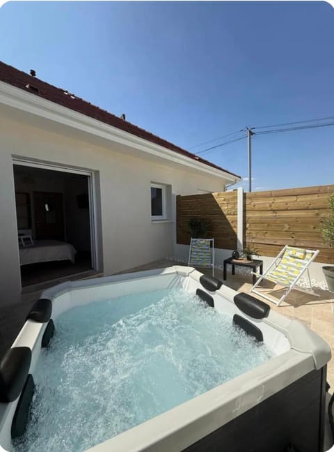Hot Tub, Spa and wellness centre/facilities