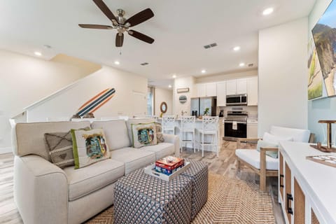 Mint to Be House in Bay Lake