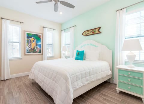 Parrotfish Place - Stay for 6 House in Bay Lake