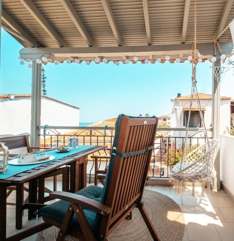 View (from property/room), Balcony/Terrace, Sea view