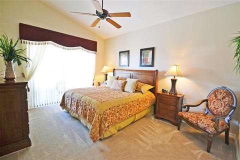 Retreat at the Crossings - Your Orlando Oasis House in Davenport